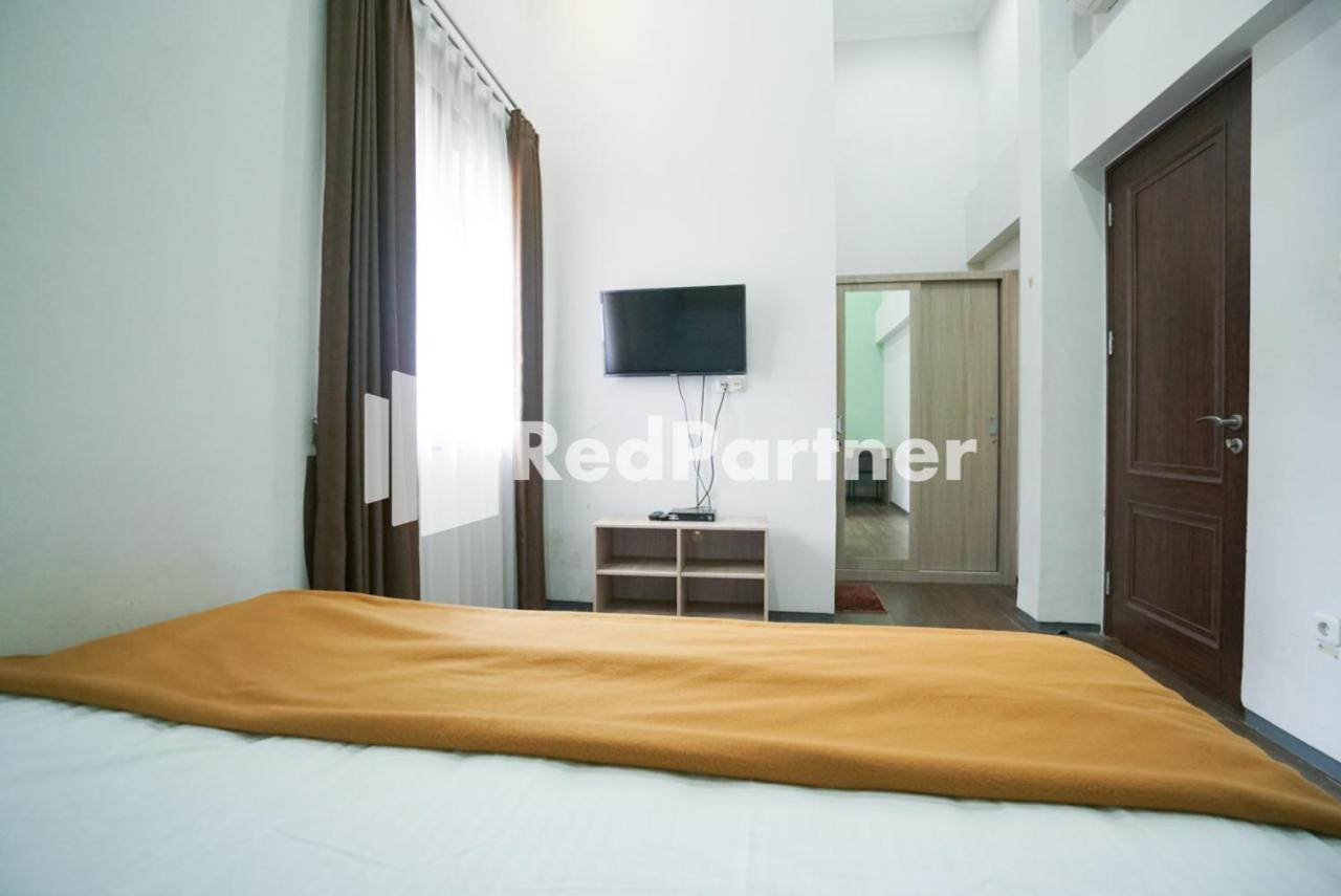 Toba Mansion Syariah Near Benhil Redpartner Hotel Jakarta Kültér fotó