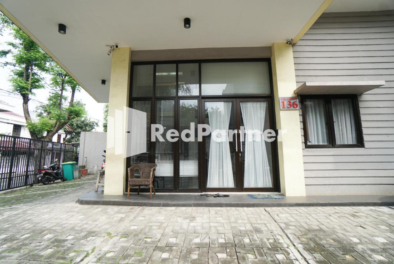 Toba Mansion Syariah Near Benhil Redpartner Hotel Jakarta Kültér fotó