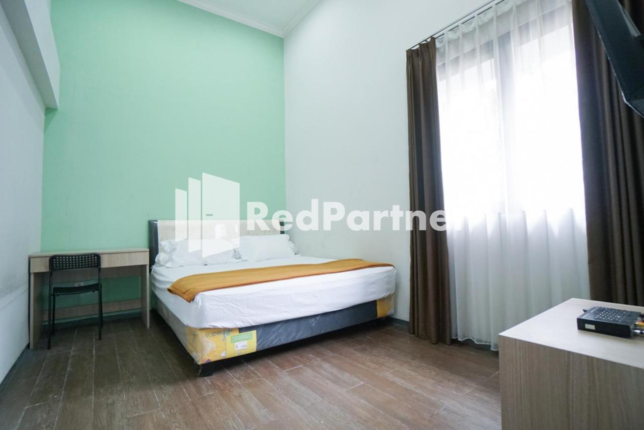 Toba Mansion Syariah Near Benhil Redpartner Hotel Jakarta Kültér fotó