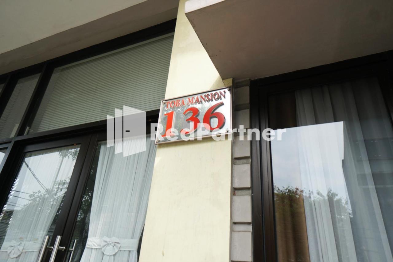 Toba Mansion Syariah Near Benhil Redpartner Hotel Jakarta Kültér fotó